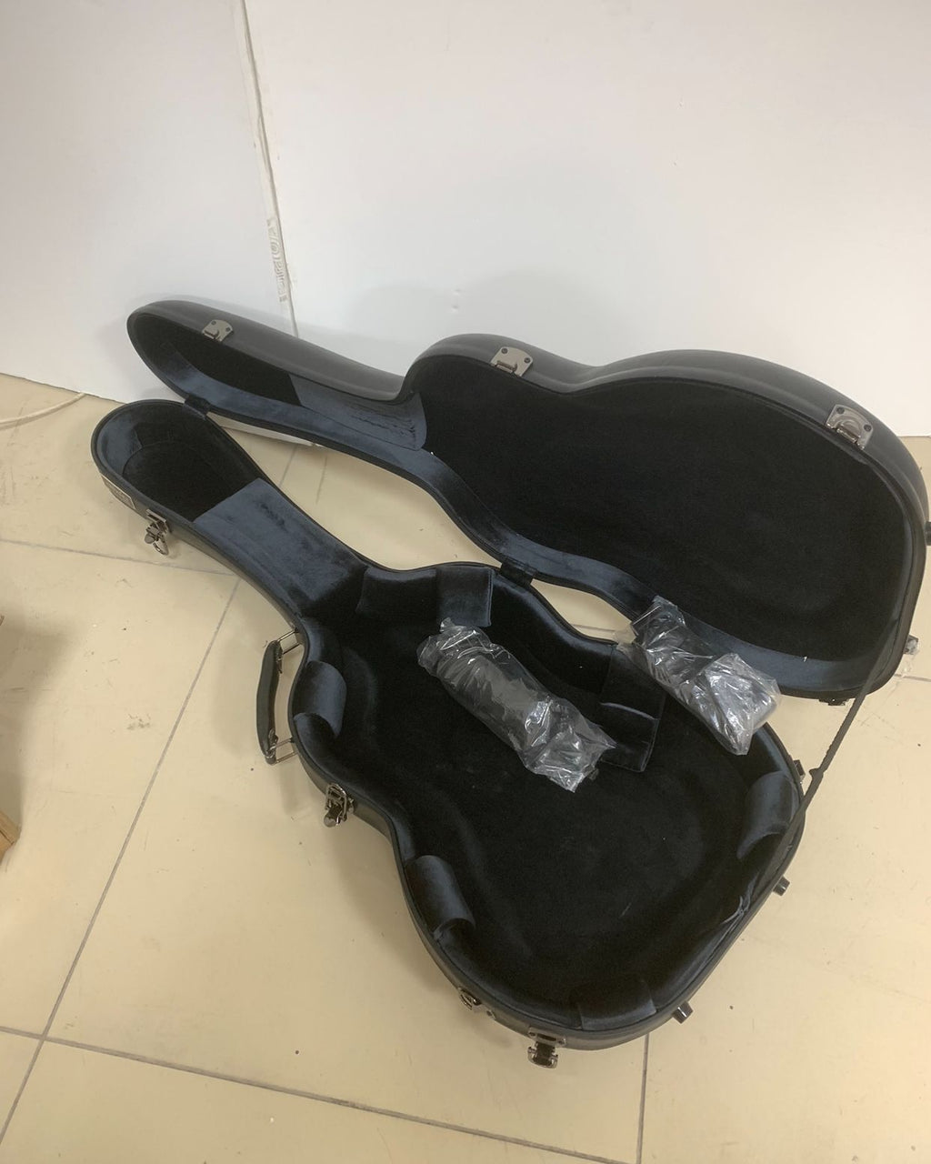 GuitarFromSpain Cibeles C200.008FG-N Fiberglas Lüx Gitar Kılıfı