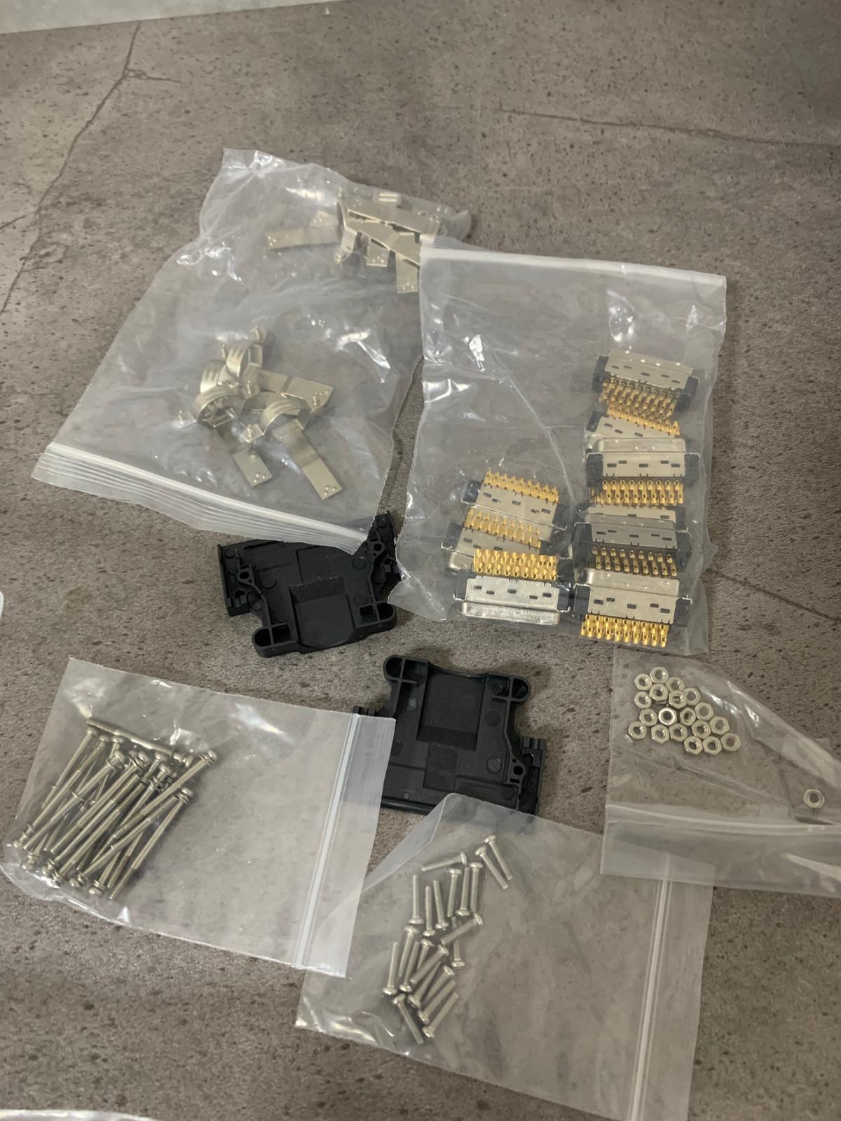 402 Adet Muhtelif Konnektör ve Pin