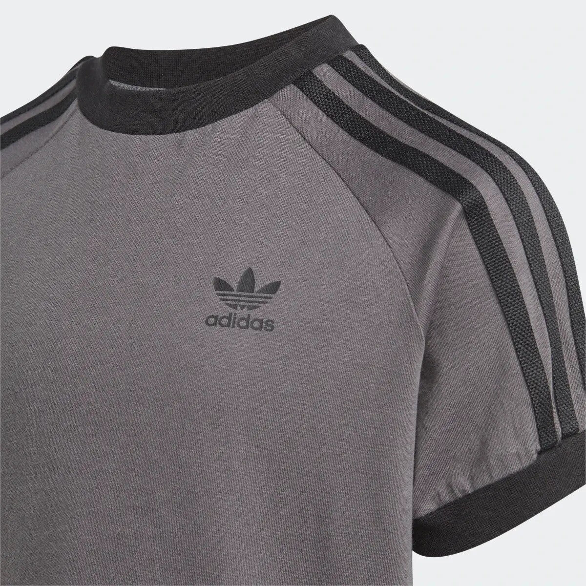 Adidas IJ5473 T-Shirt Erkek Tişört