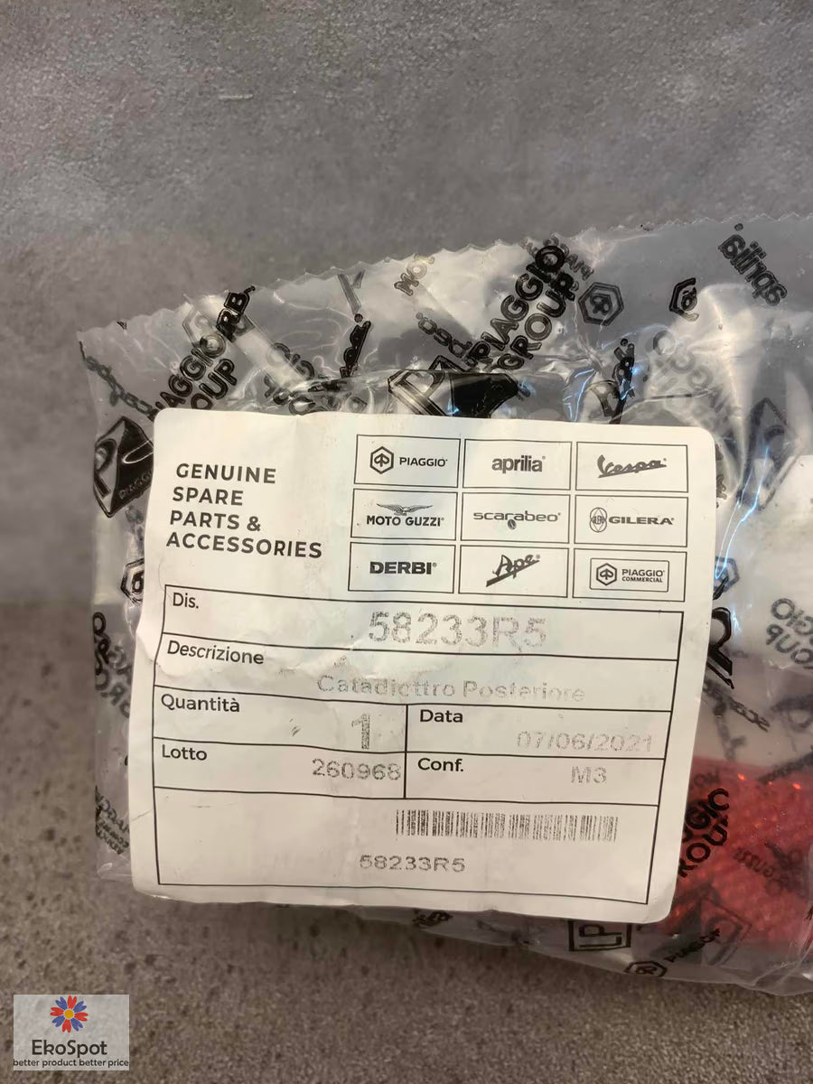 VESPA V50 96x24mm PIAGGIO Kırmızı Reflektör GP58233R