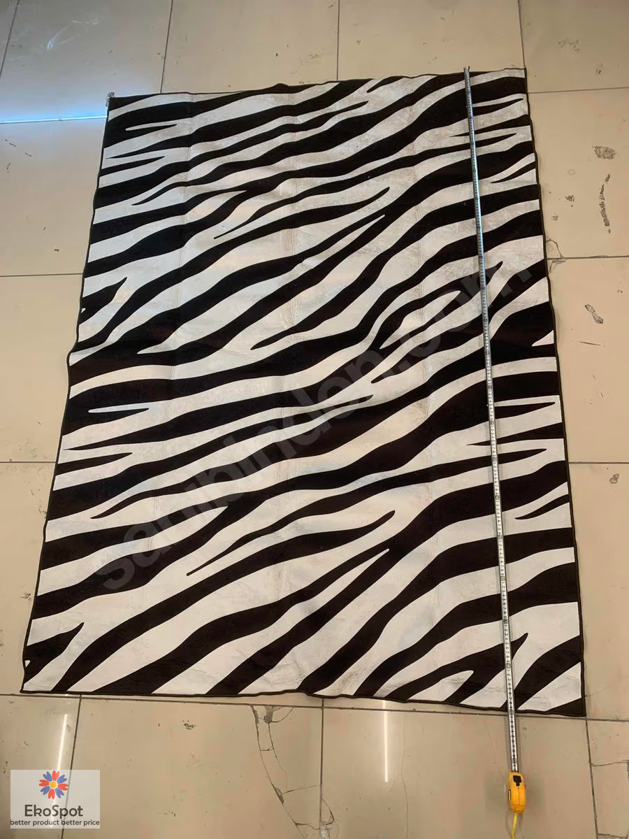 Zebra Desenli Halı 140x190cm