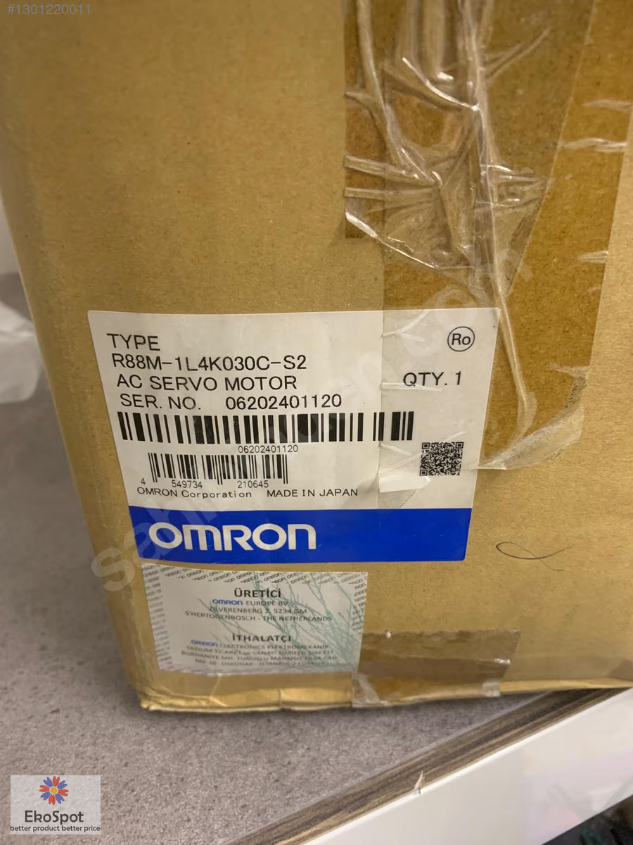 OMRON R88M-1L4K030C-S2 4Kw Servo Motor